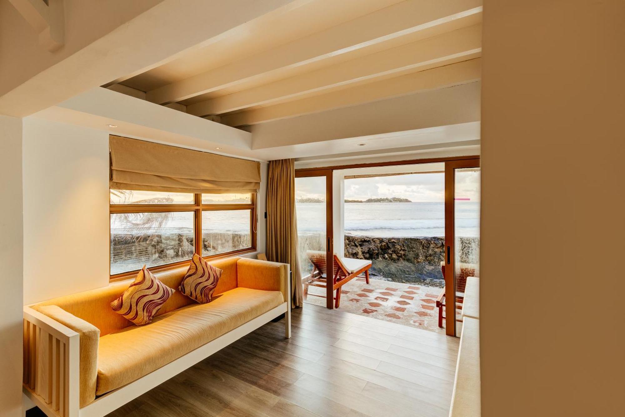 Курортный комплекс Cinnamon Dhonveli Maldives Мале