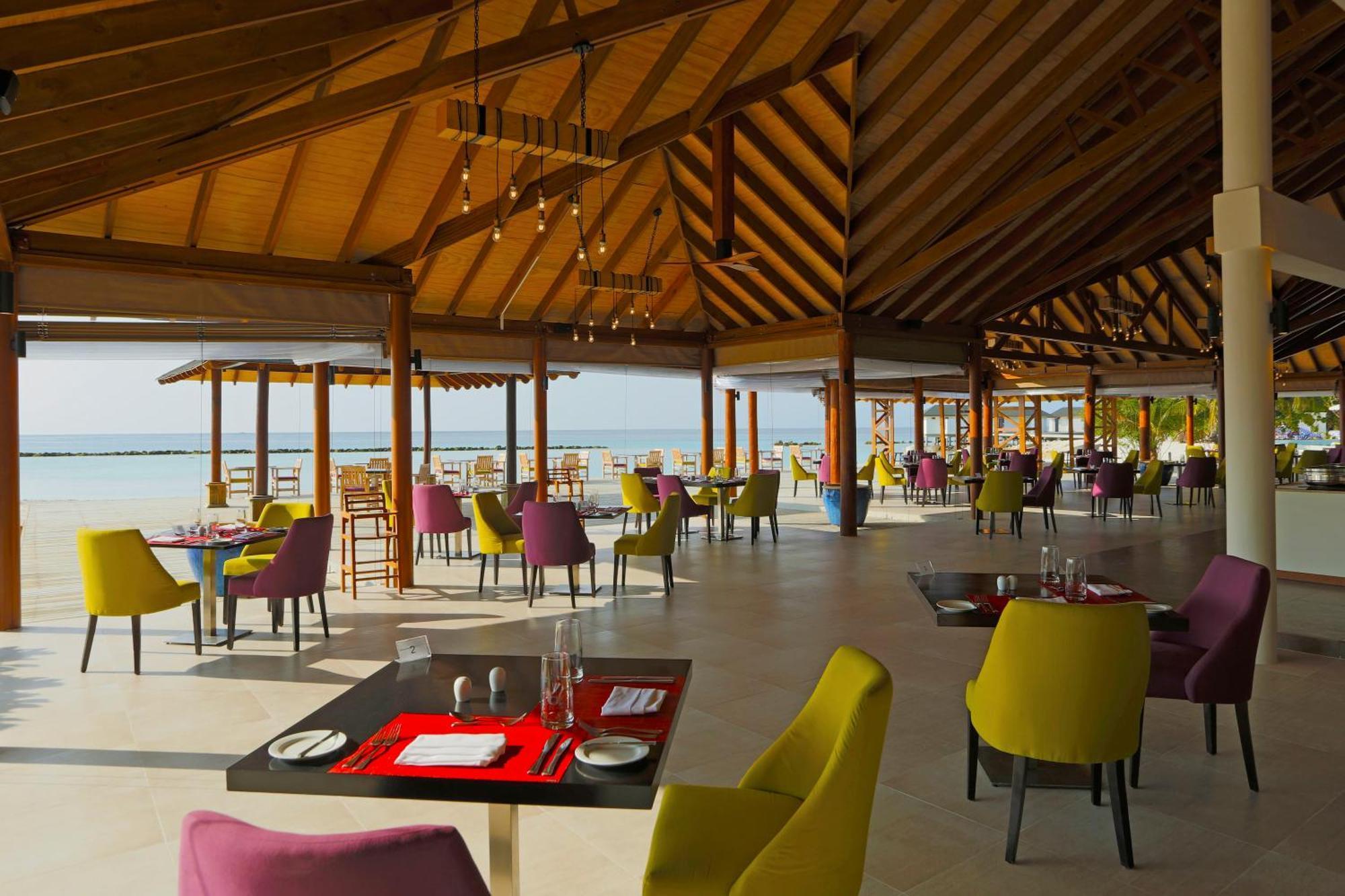 Курортный комплекс Cinnamon Dhonveli Maldives 4*