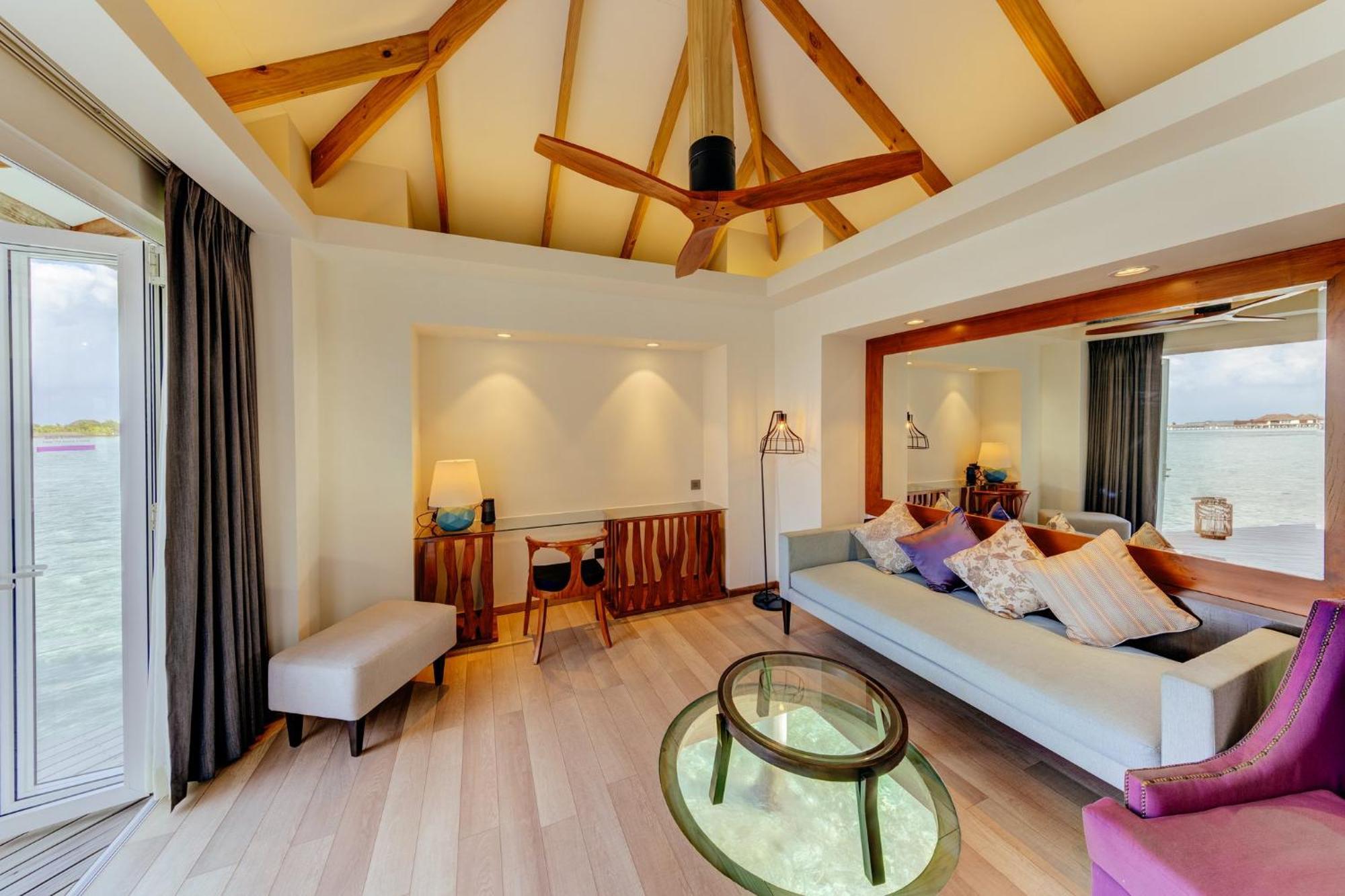 Курортный комплекс Cinnamon Dhonveli Maldives 4*